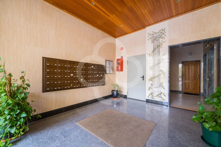 Apartamento T4 para Venda em Póvoa de Santa Iria e Forte da Casa Foto 10