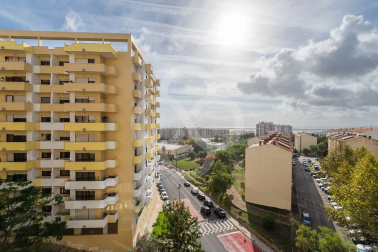 Apartamento T4 para Venda em Póvoa de Santa Iria e Forte da Casa Foto 18