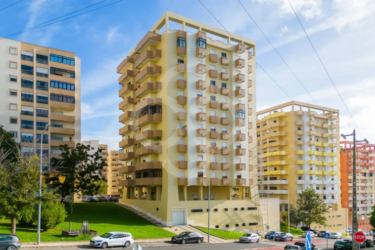 Apartamento T4 para Venda em Póvoa de Santa Iria e Forte da Casa Foto 20