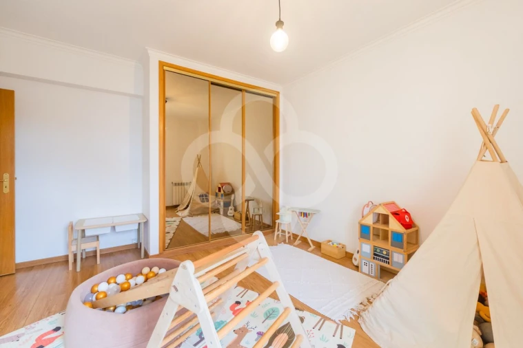 Apartamento T4 para Venda em Póvoa de Santa Iria e Forte da Casa Foto 26