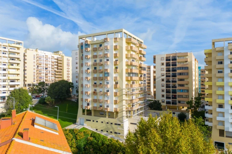 Apartamento T4 para Venda em Póvoa de Santa Iria e Forte da Casa Foto 36