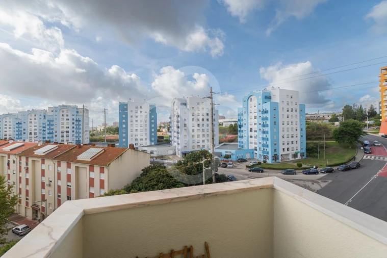 Apartamento T4 para Venda em Póvoa de Santa Iria e Forte da Casa Foto 38