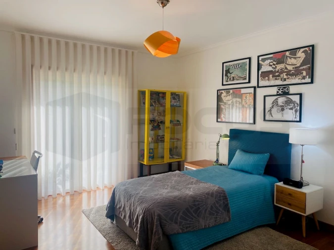 Moradia T6 para Venda em Palhaça Foto 25