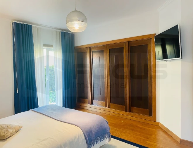 Moradia T6 para Venda em Palhaça Foto 31