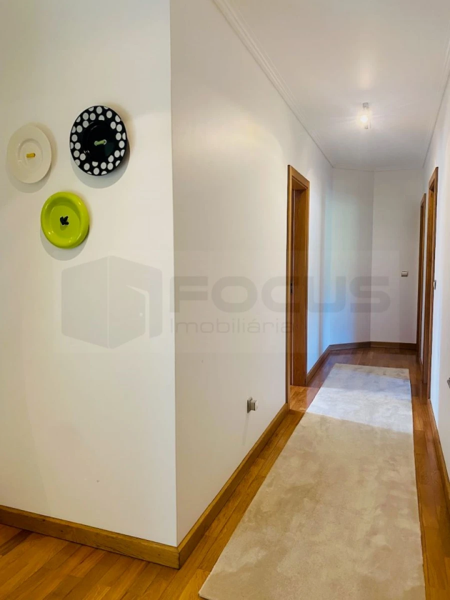 Moradia T6 para Venda em Palhaça Foto 40