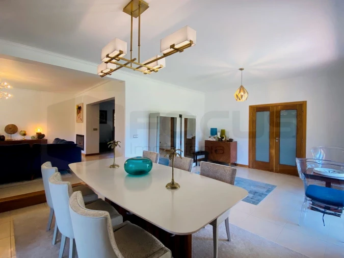 Moradia T6 para Venda em Palhaça Foto 6