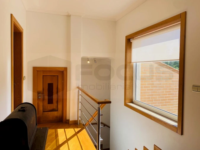 Moradia T6 para Venda em Palhaça Foto 46