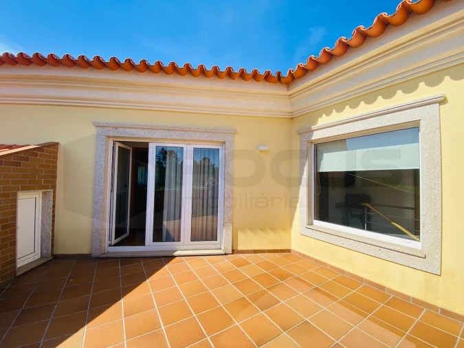 Moradia T6 para Venda em Palhaça Foto 52