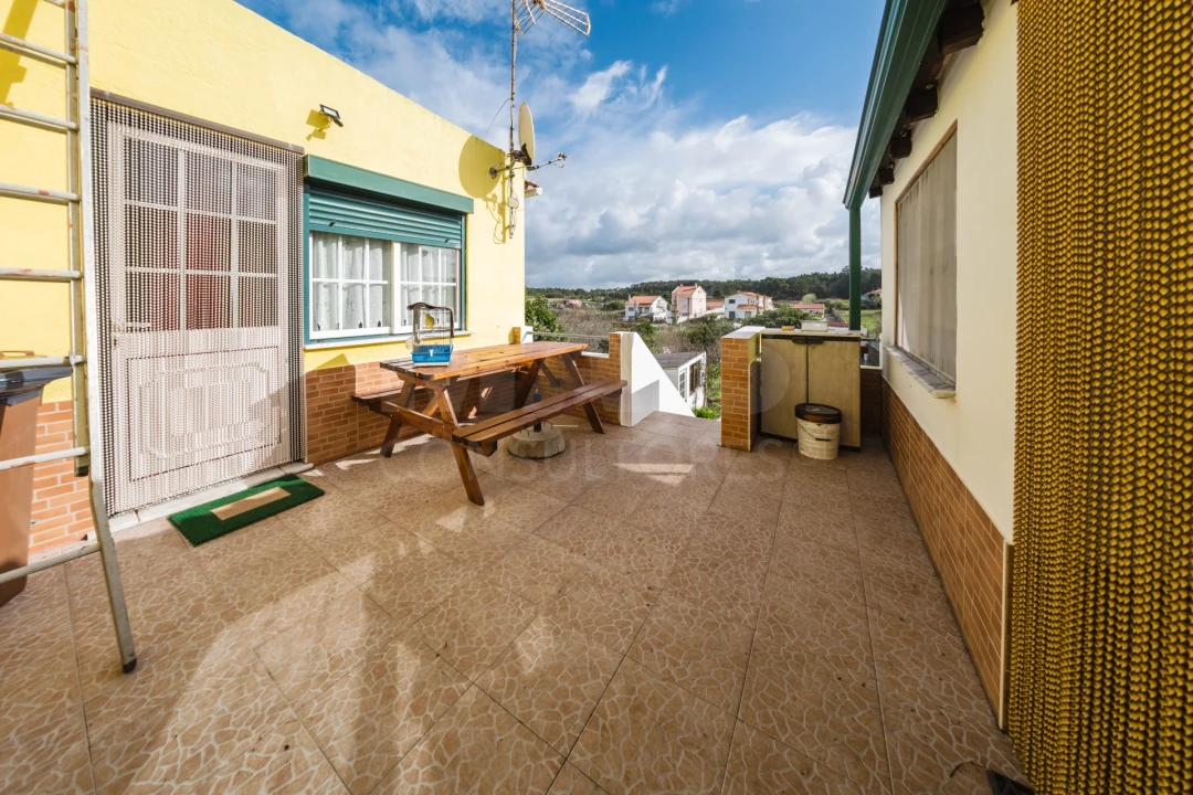 Moradia T3 para Venda em Atouguia da Baleia Foto 6