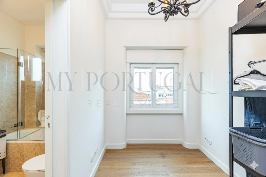 Apartamento T4 para Arrendamento em Avenidas Novas Foto 14