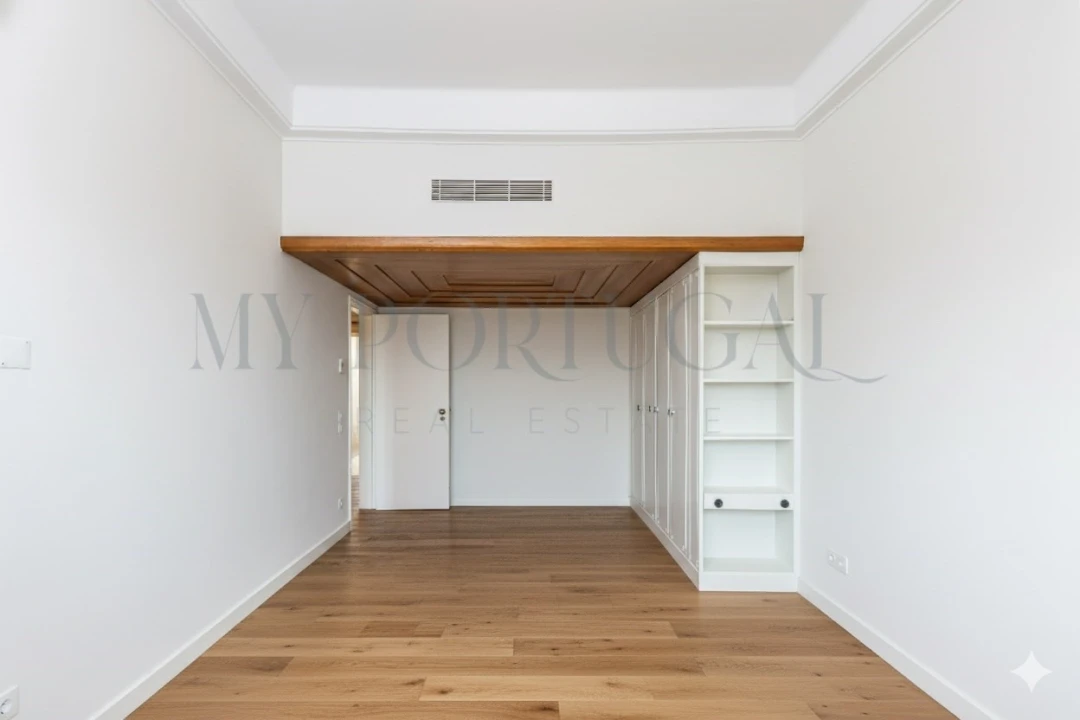 Apartamento T4 para Arrendamento em Avenidas Novas Foto 24