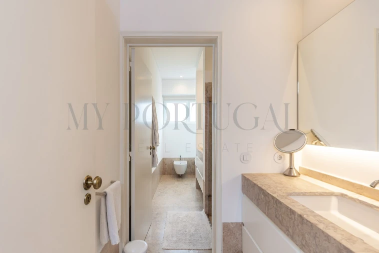 Apartamento T4 para Arrendamento em Avenidas Novas Foto 15