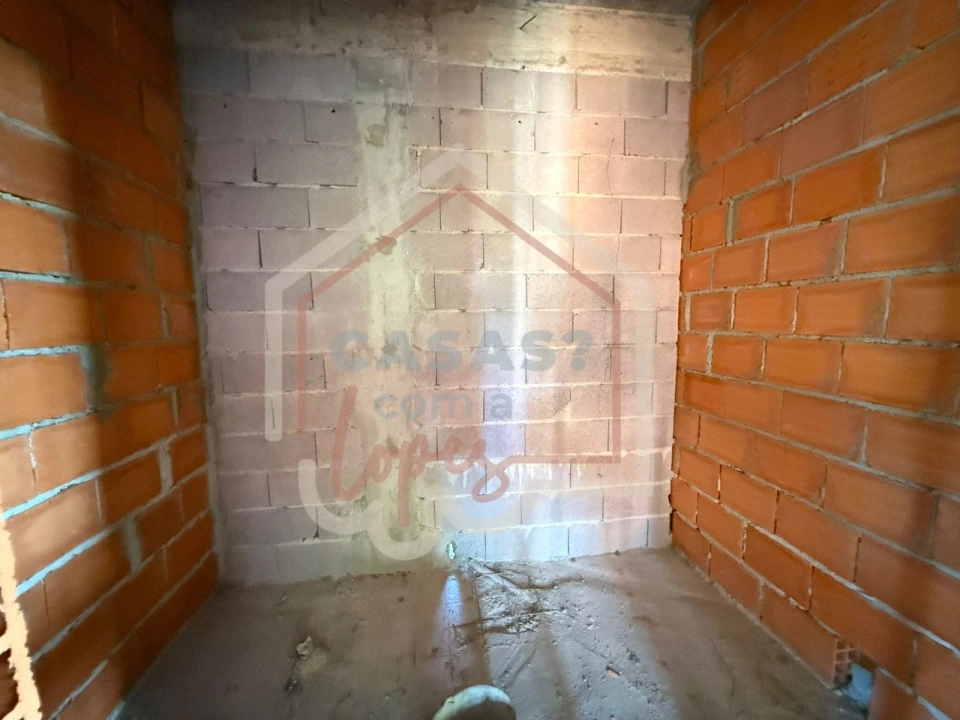 Moradia T3 para Venda em Oliveirinha Foto 7