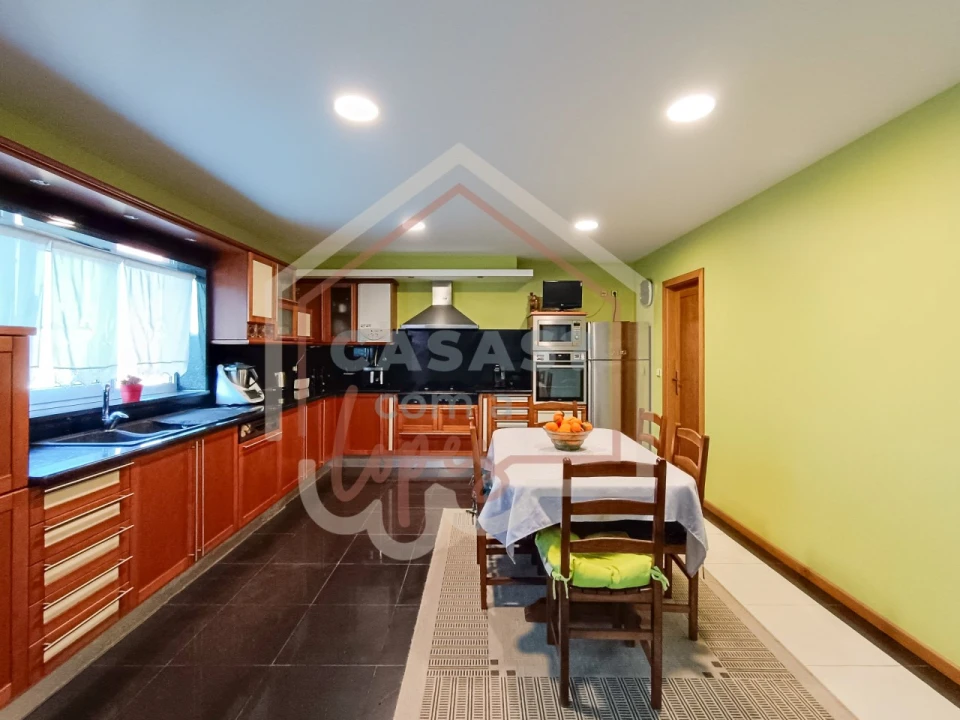 Moradia T4 para Venda em Gafanha da Encarnação Foto 5