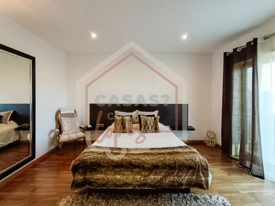 Moradia T4 para Venda em Gafanha da Encarnação Foto 13