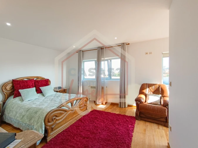 Moradia T4 para Venda em Gafanha da Encarnação Foto 12