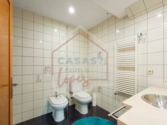 Moradia T4 para Venda em Gafanha da Encarnação Foto 17