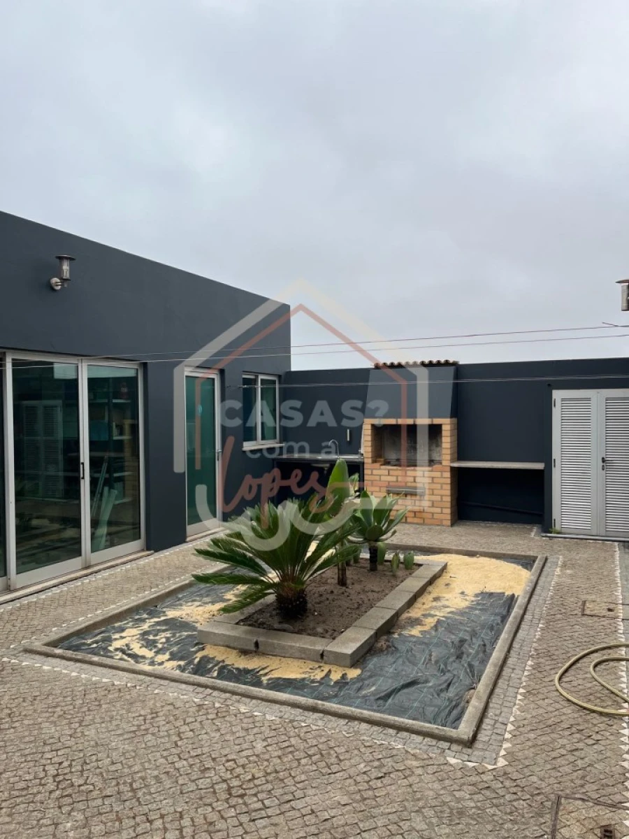 Moradia T4 para Venda em Gafanha da Encarnação Foto 23