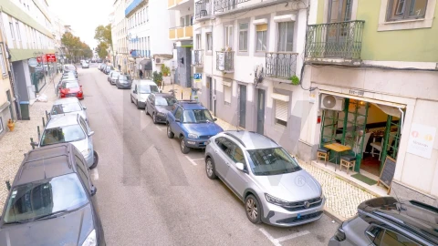 Loja para Trespasse em Campo de Ourique