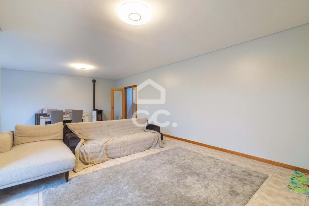 Apartamento T2 para Venda em Castêlo da Maia Foto 18