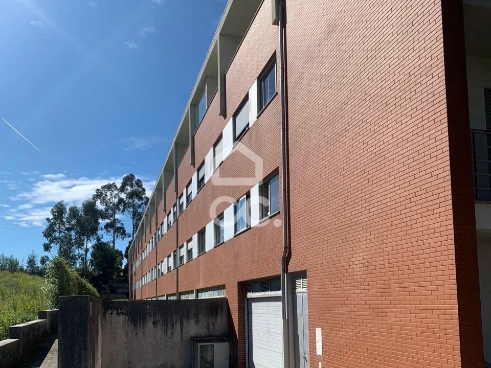 Apartamento T2 para Venda em Castêlo da Maia Foto 29