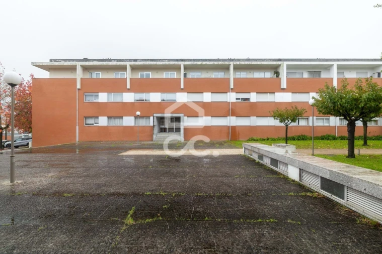 Apartamento T2 para Venda em Castêlo da Maia Foto 27