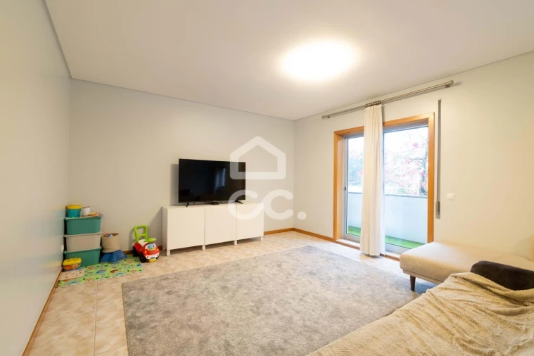 Apartamento T2 para Venda em Castêlo da Maia Foto 15