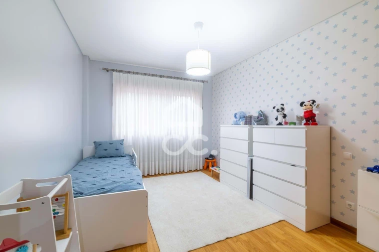 Apartamento T2 para Venda em Castêlo da Maia Foto 7