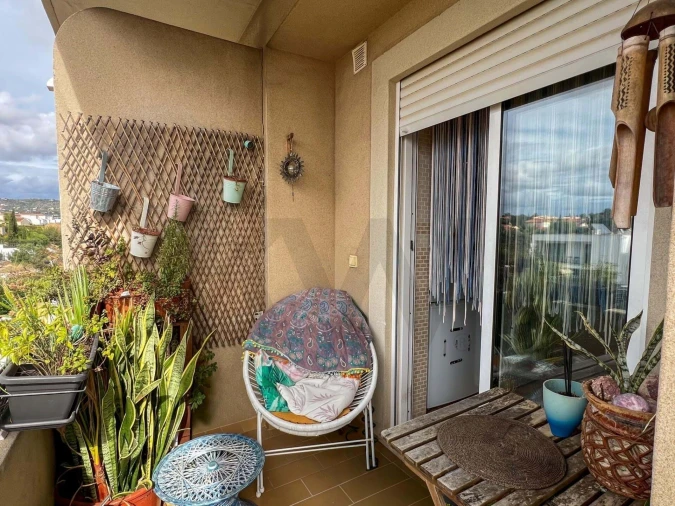 Apartamento T2 para Venda em Quelfes Foto 26