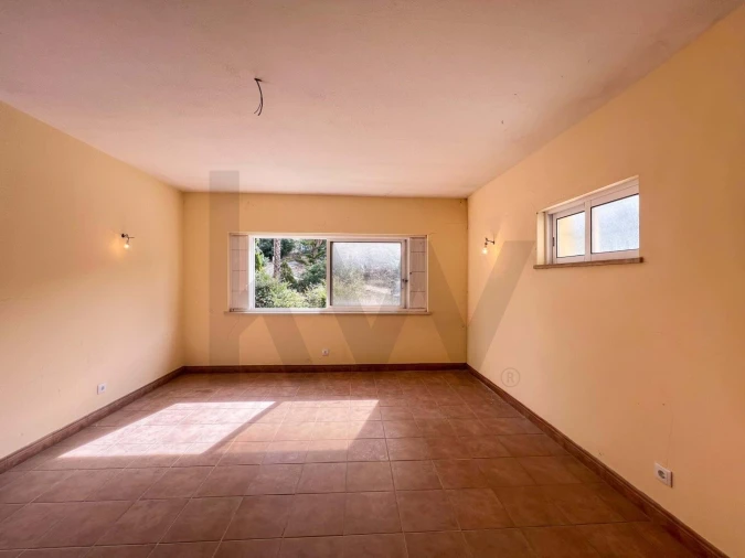 Moradia T4 para Venda em Santa Barbara de Nexe Foto 38