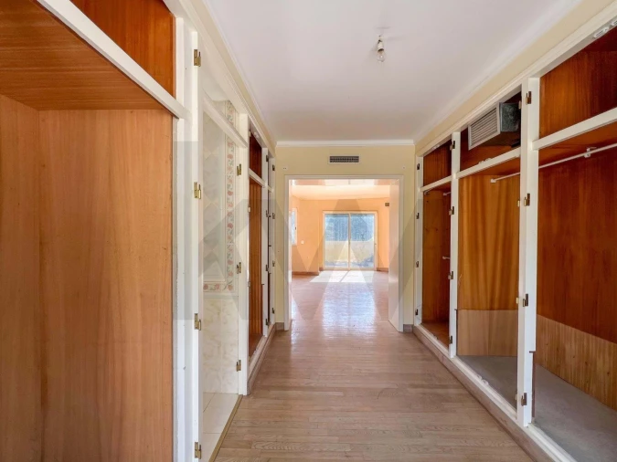 Moradia T4 para Venda em Santa Barbara de Nexe Foto 49