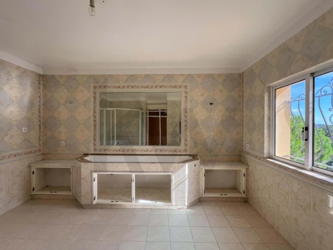 Moradia T4 para Venda em Santa Barbara de Nexe Foto 54