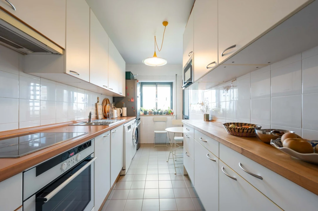 Apartamento T2 para Venda em Lumiar Foto 6