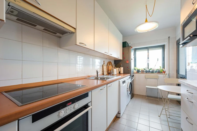 Apartamento T2 para Venda em Lumiar Foto 7