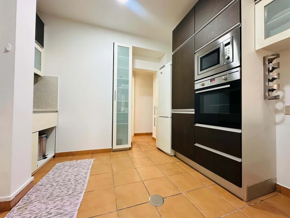 Apartamento T2 para Venda em Arroios Foto 4