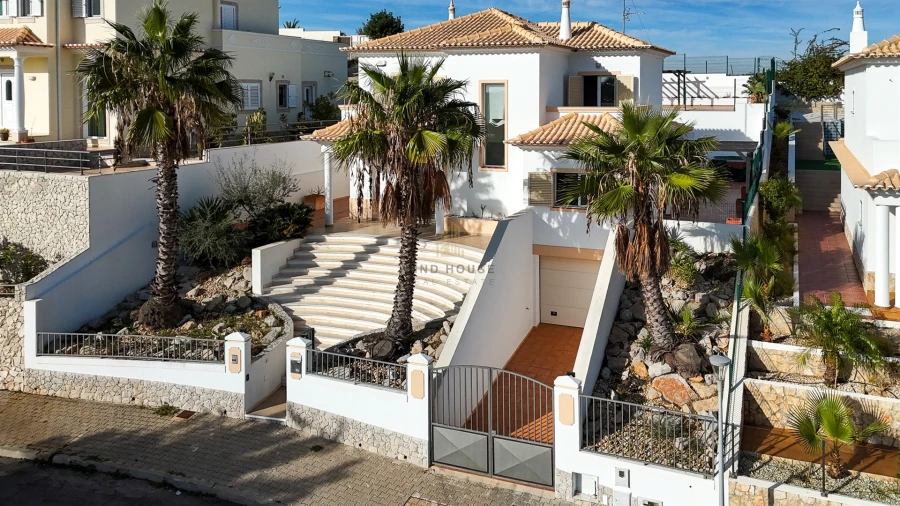 Moradia T4 para Venda em Castro Marim Foto 8