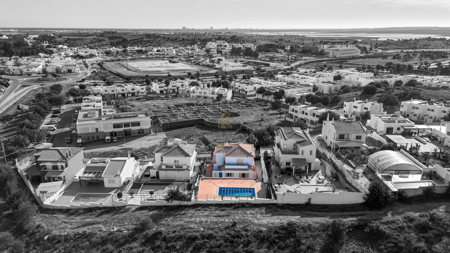 Moradia T4 para Venda em Castro Marim Foto 4