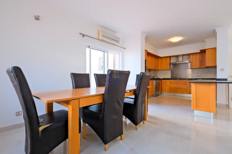 Moradia T4 para Venda em Castro Marim Foto 18