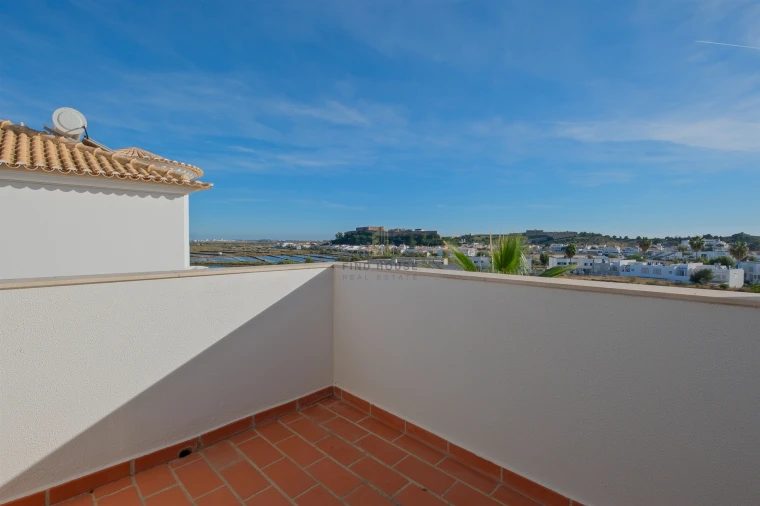 Moradia T4 para Venda em Castro Marim Foto 32