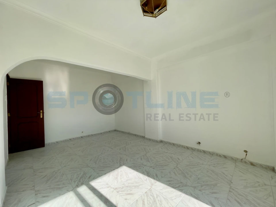 Apartamento T2 para Venda em Agualva e Mira-Sintra Foto 12