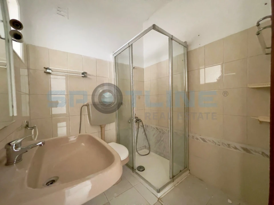 Apartamento T2 para Venda em Agualva e Mira-Sintra Foto 31