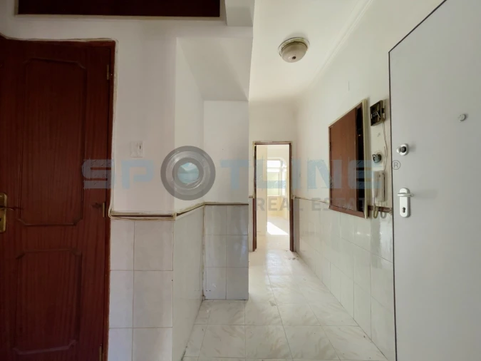 Apartamento T2 para Venda em Agualva e Mira-Sintra Foto 5