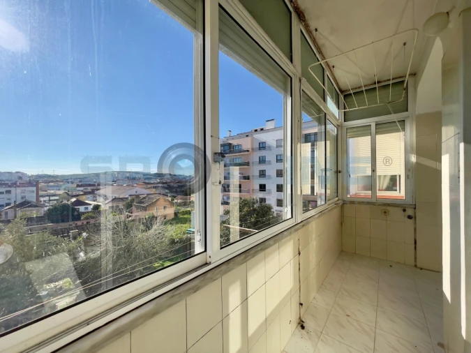 Apartamento T2 para Venda em Agualva e Mira-Sintra Foto 17