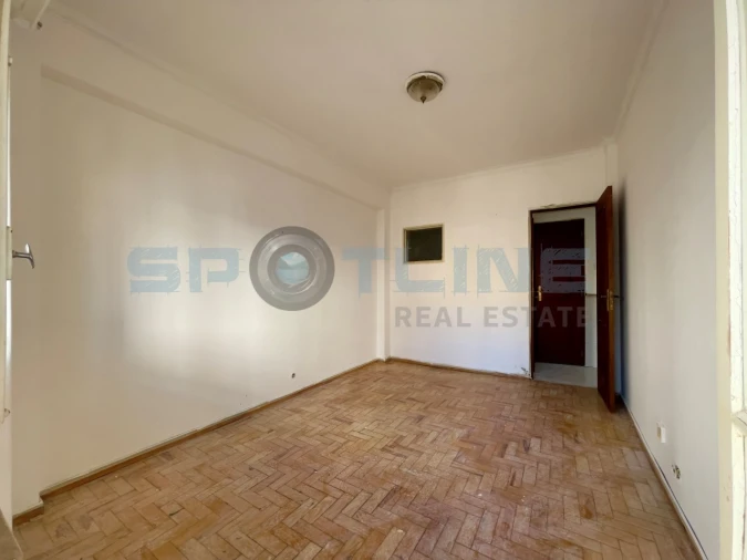 Apartamento T2 para Venda em Agualva e Mira-Sintra Foto 28