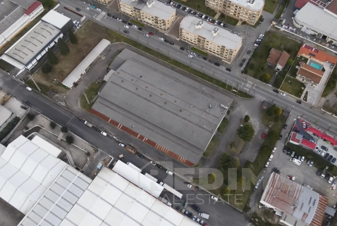 Armazém para Arrendamento em Santa Maria da Feira, Travanca, Sanfins e Espargo Foto 16