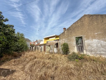 Moradia para Venda em Torres Novas (São Pedro), Lapas e Ribeira Branca