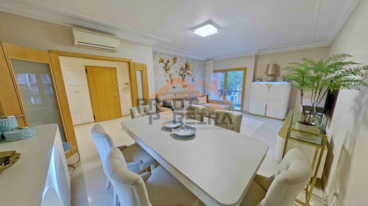 Apartamento T3 para Venda em Odivelas Foto 2