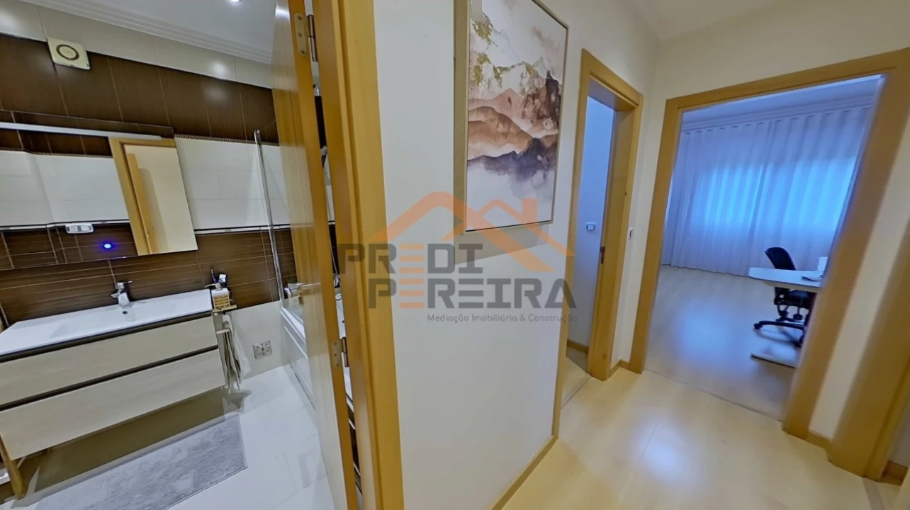 Apartamento T3 para Venda em Odivelas Foto 12