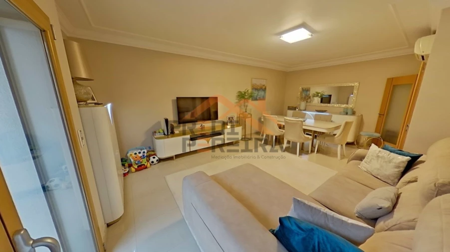 Apartamento T3 para Venda em Odivelas Foto 6