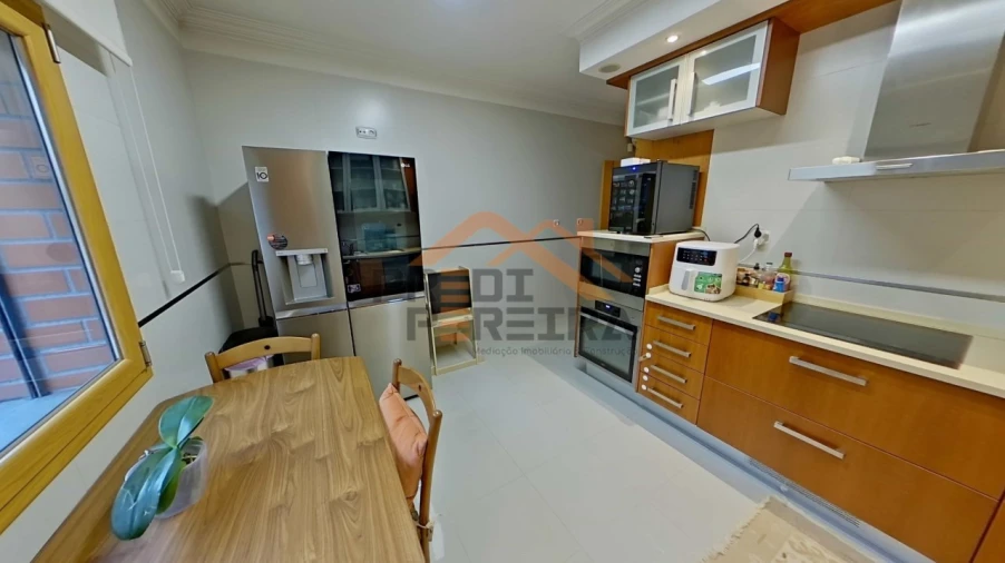 Apartamento T3 para Venda em Odivelas Foto 11